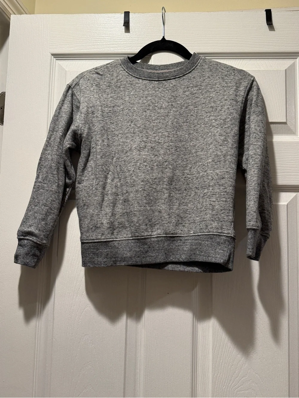 Old Navy Gray Crewneck Sweatshirt